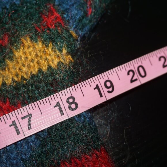 Vintage 80s Mohair Intarsia Fair Isle Snowflake Knit Sweater - Picture 4 of 5